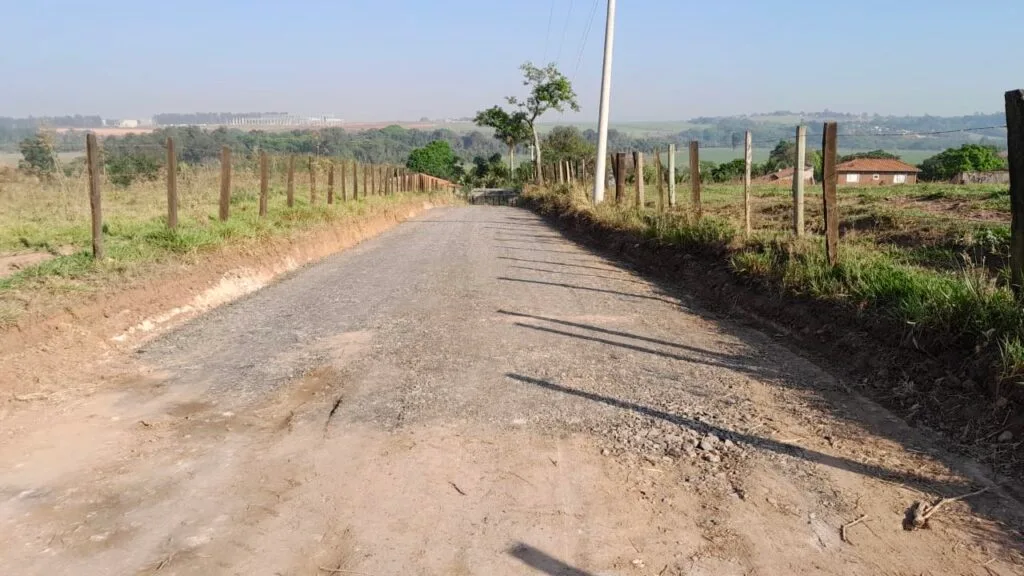 Estrada do bairro Pau D'Alhinho