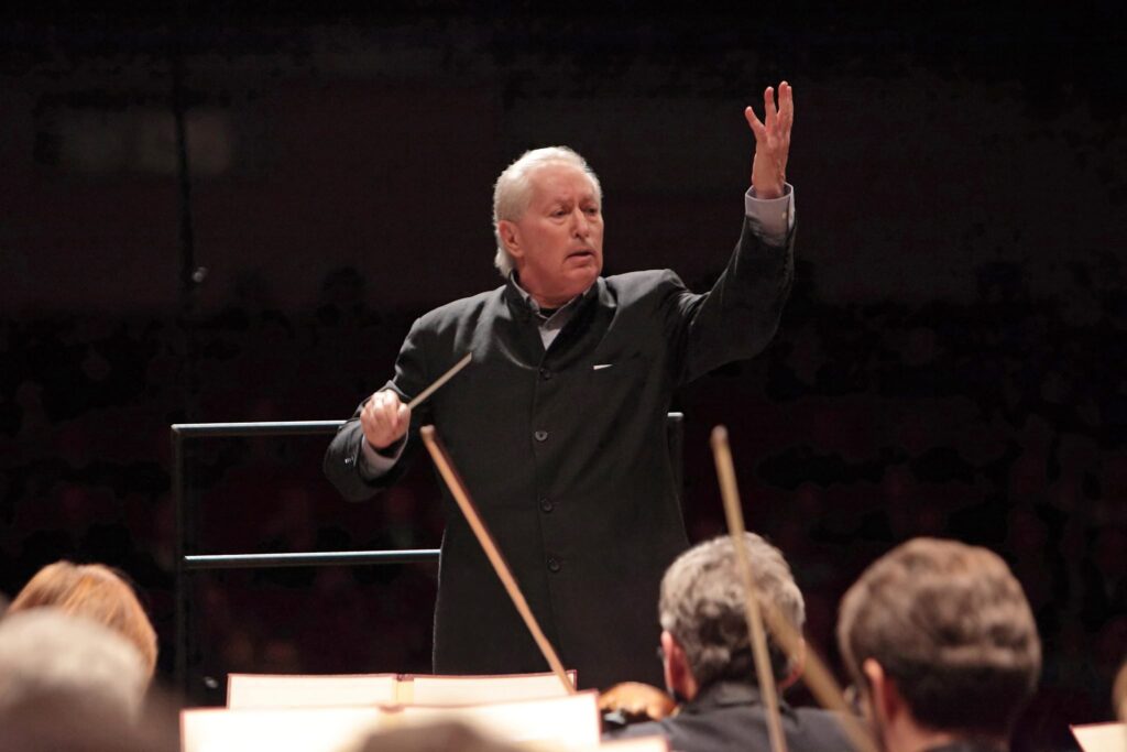 Thomas Sanderling será o regente da Orquestra Filarmônica Jovens Músicos