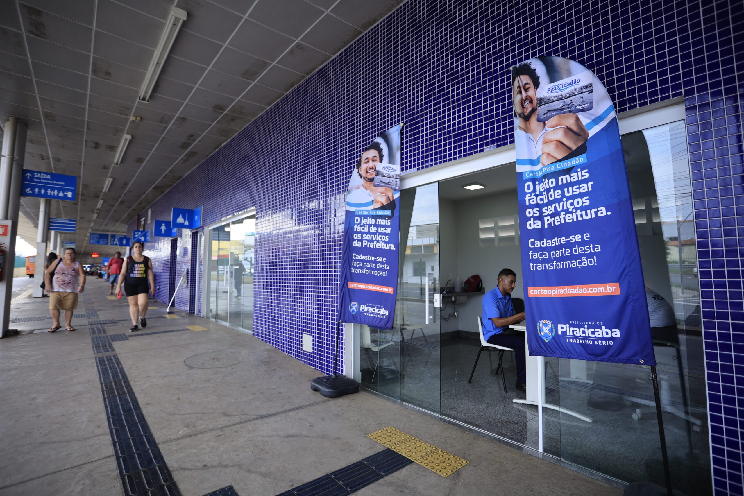Terminal de Ônibus Vila Sônia tem ponto fixo de cadastramento para o cartão Pira Cidadão