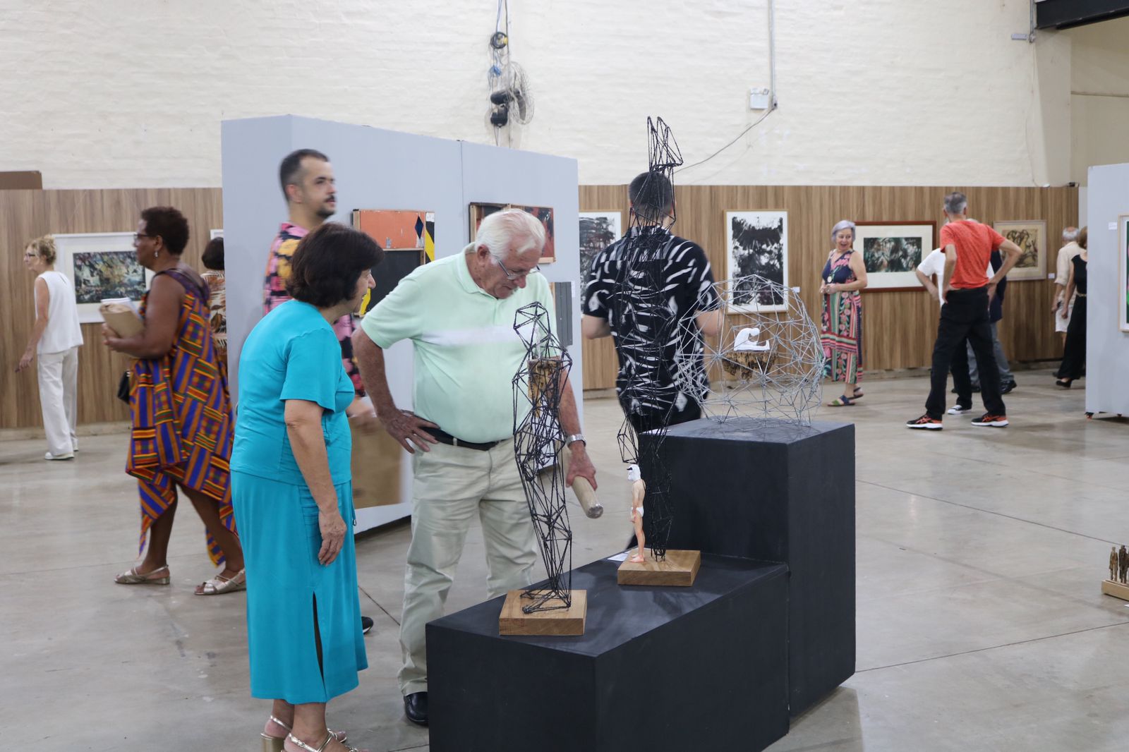 SAC tem obras de 77 obras, produzidas por 29 artistas diferentes, oriundos de 11 estados nacionais