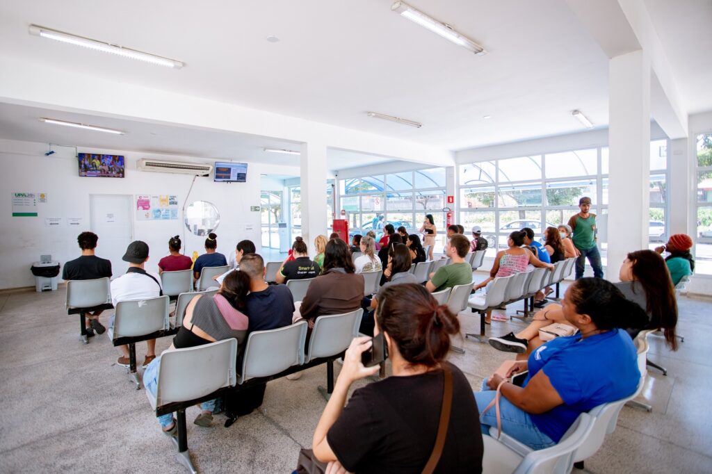 Sala de espera da Upa da Vila Cristina.