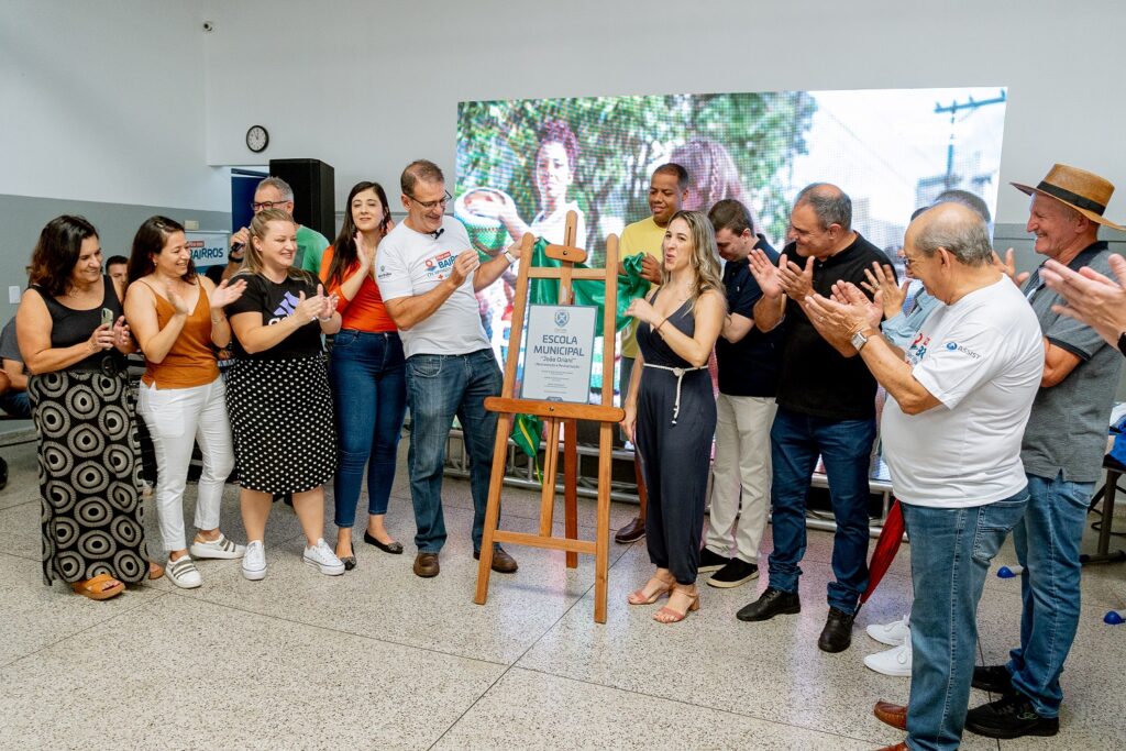 Evento marcou a entrega da reforma da Escola Municipal João Oriani