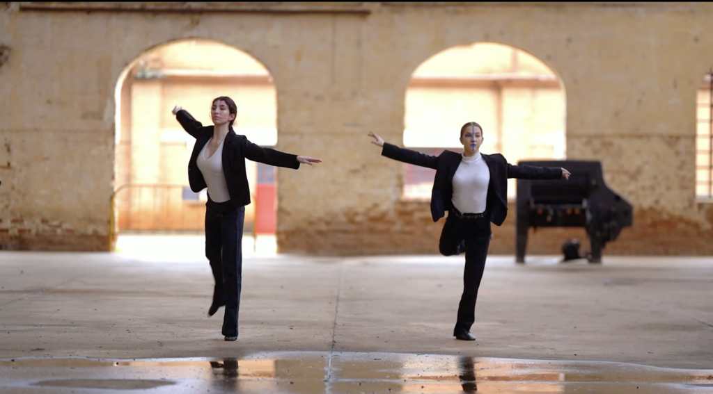 O objetivo do filme é promover o autoconhecimento por meio da socialização