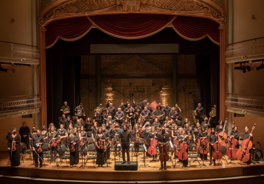 Os programas da orquestra têm duração de 60 minutos