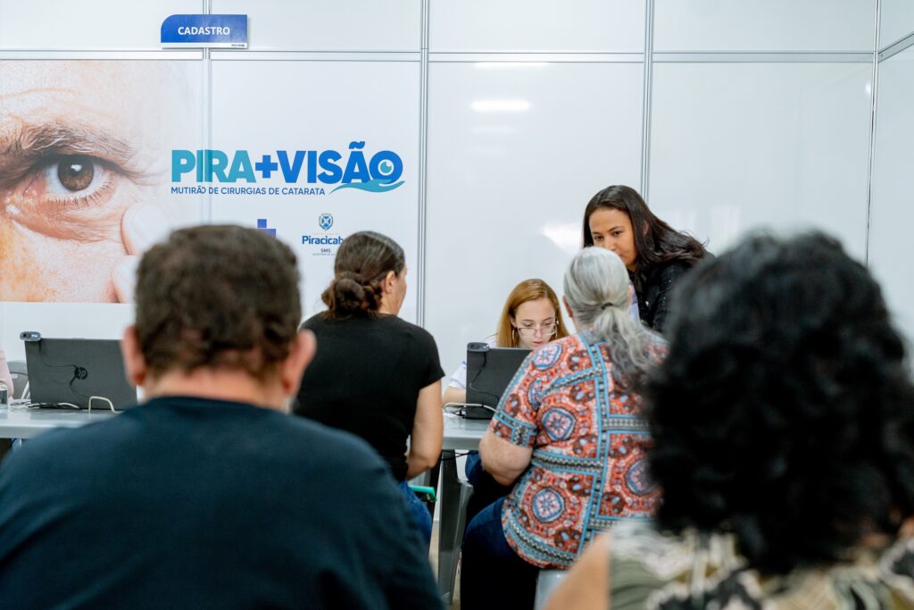Exames oftalmológicos acontecem em grande estrutura montada na Estação da Paulista