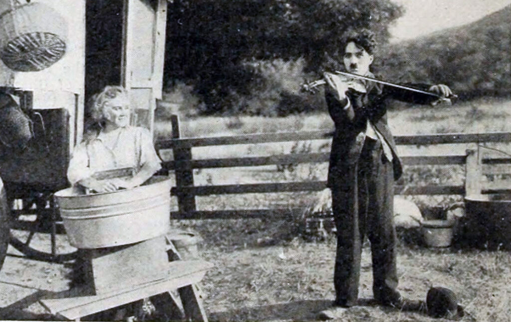 Um vagabundo pretende ajudar uma moça contra um grupo de bandidos que a tinha roubado