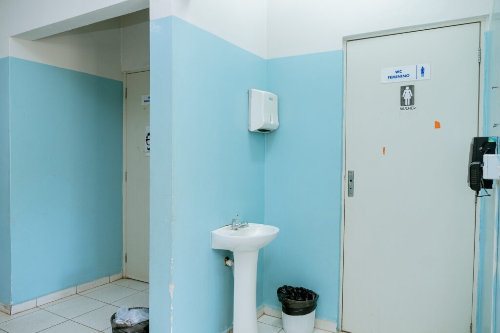 USF Jardim Vitória receberá reformas importantes nos banheiros e na recepção