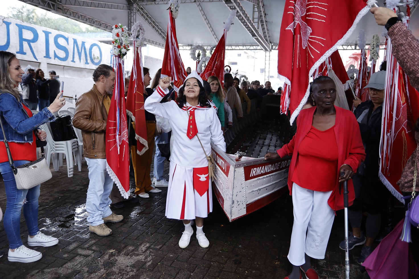 A Festa do Divino envolve muita fé e os devotos vêm de todas as regiões do estado