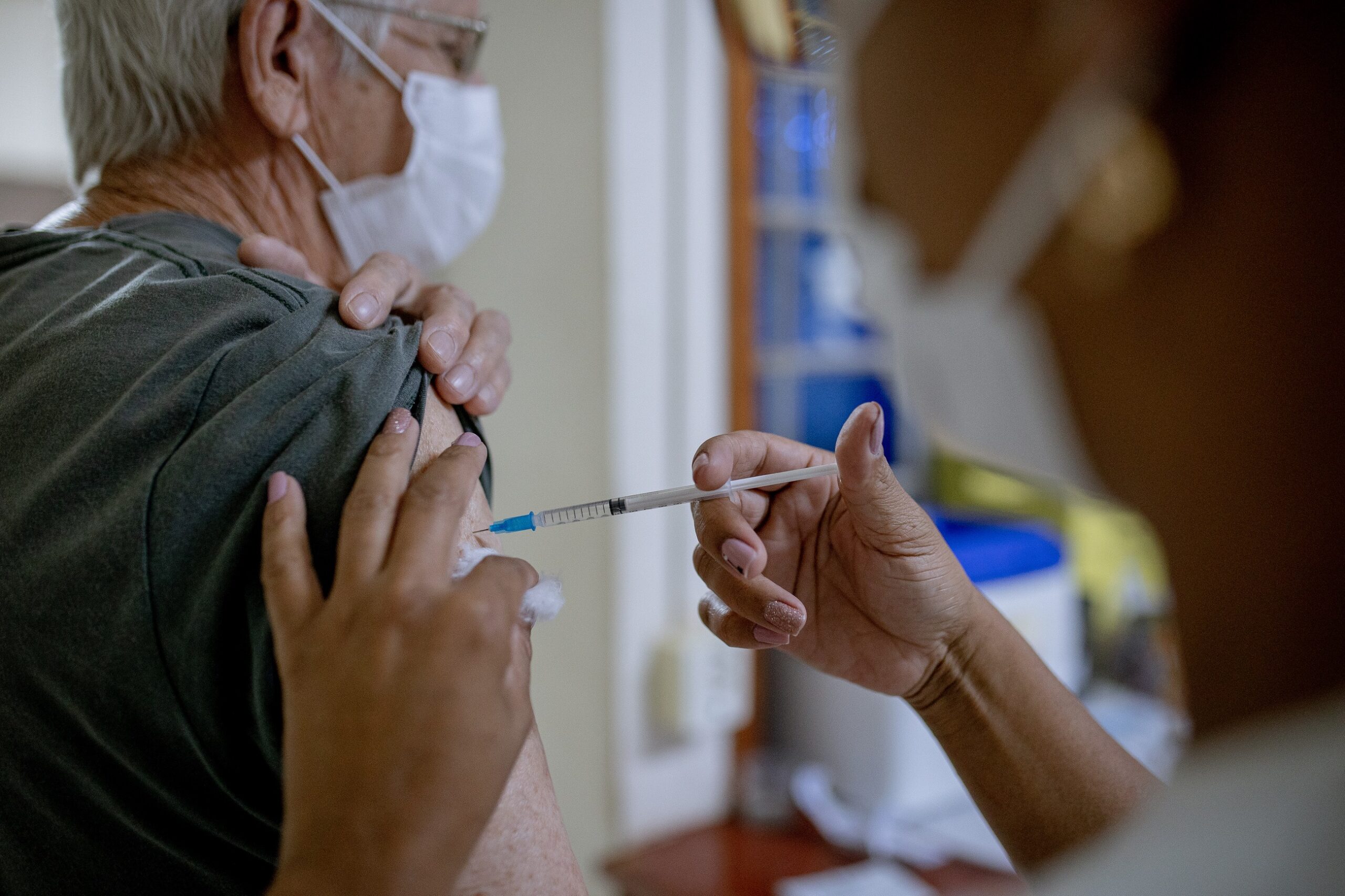 Idosos é o grupo prioritário com maior adesão a campanha de vacinação contra a gripe até o momento