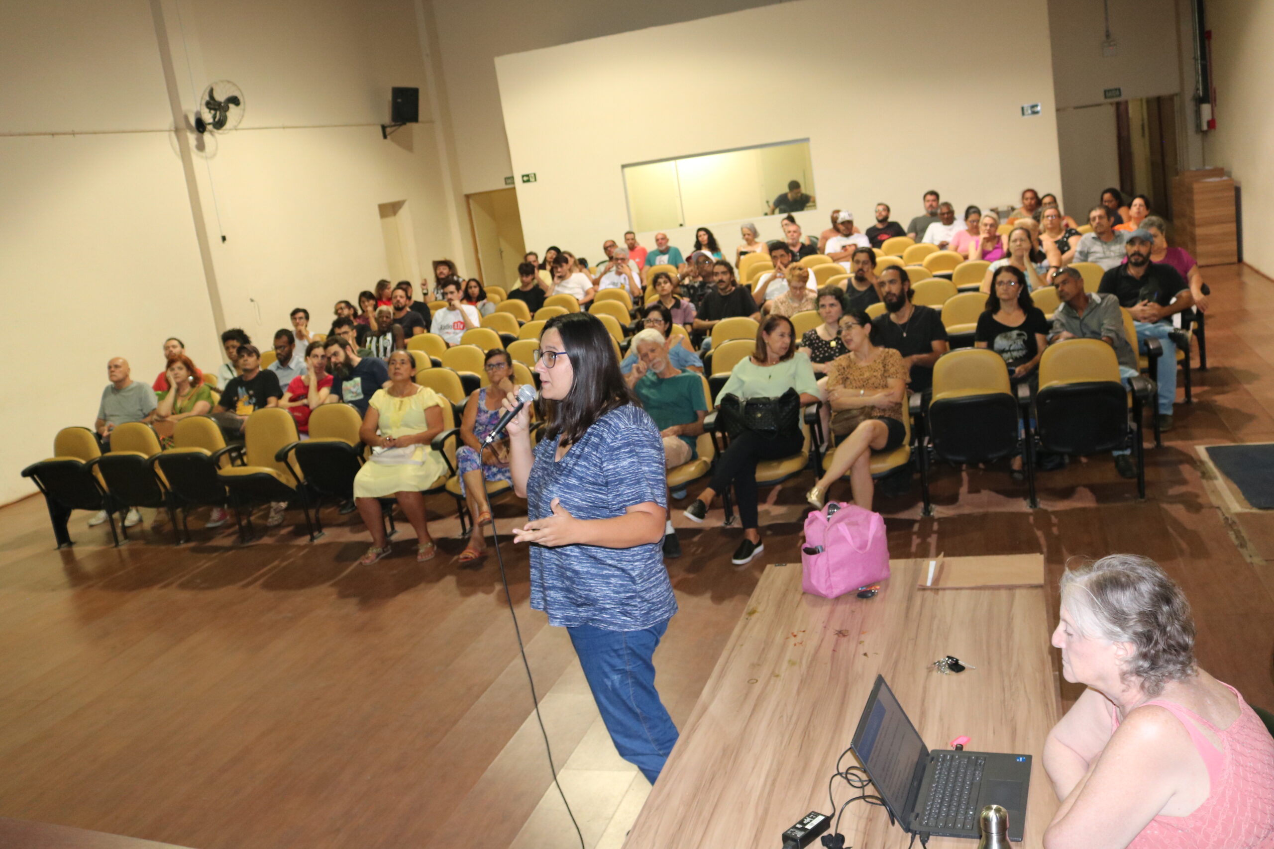 O valor da distribuição dos quatro editais da Lei Aldir Blanc 2 foi definido pela Semac junto à população ao longo de reuniões públicas no último mês de maio