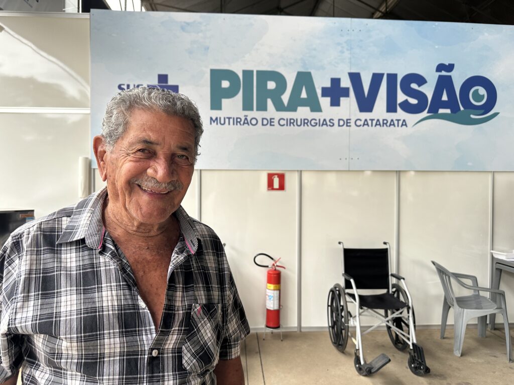 Pedro Vicente Ferreira, 86 anos, está feliz - Já posso ver os jogos do Corinthians na televisão como antes, disse