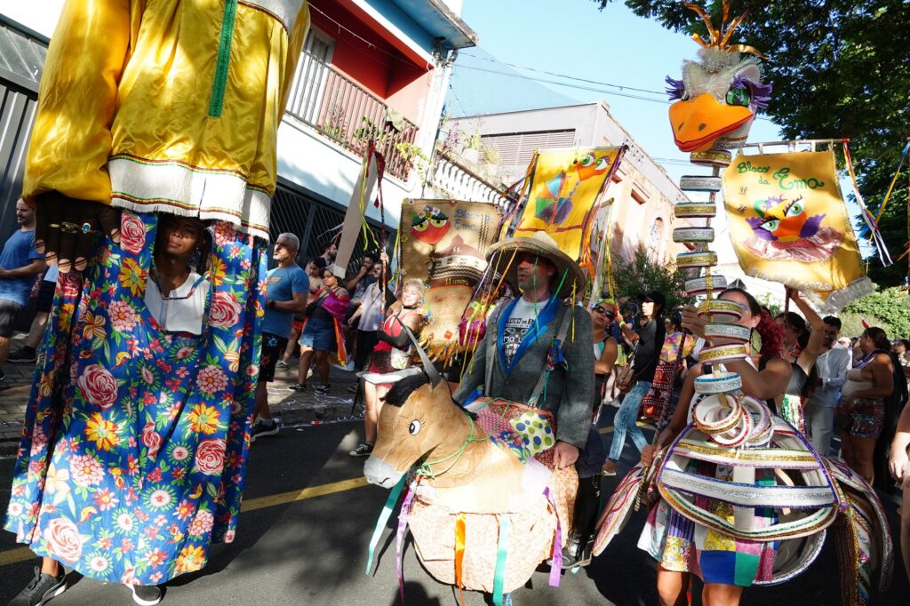 Bloco da Ema inicia a celebração dos 20 anos de história