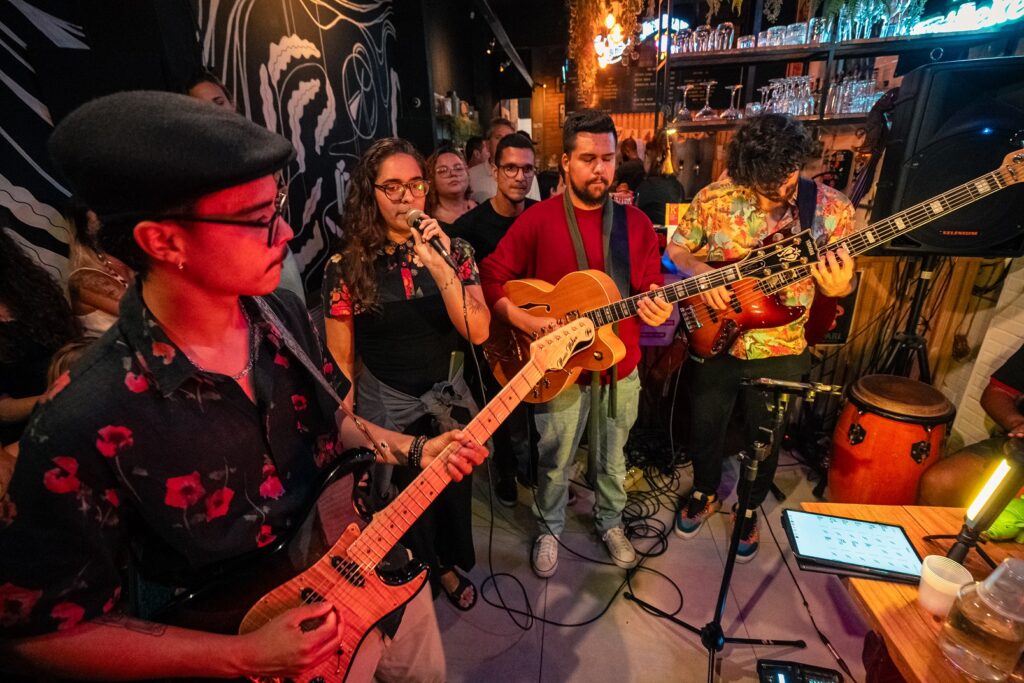 Com um formato rotativo, cada edição do Canjazz apresenta um elenco diferente de músicos e um tema novo