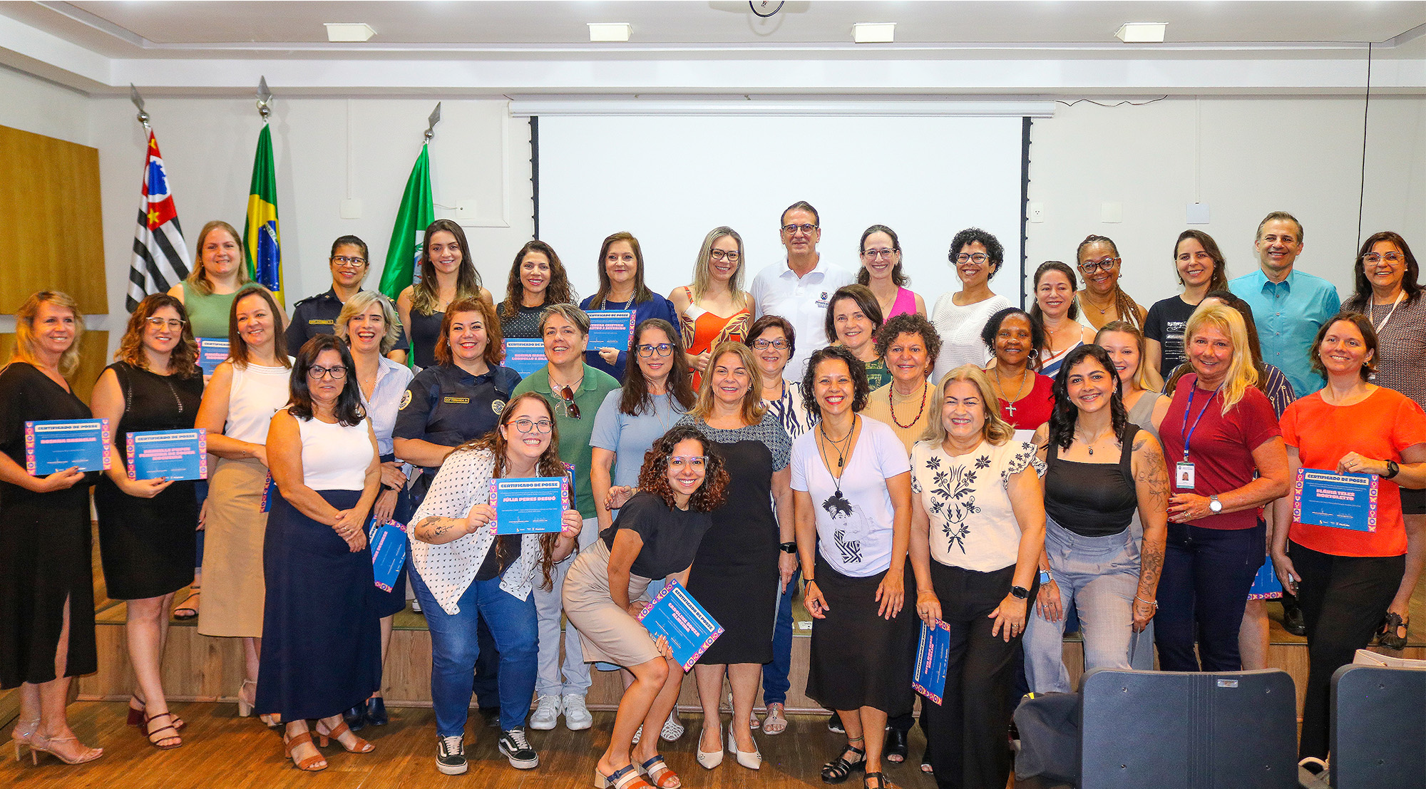 Conselheiras empossadas e participantes da solenidade