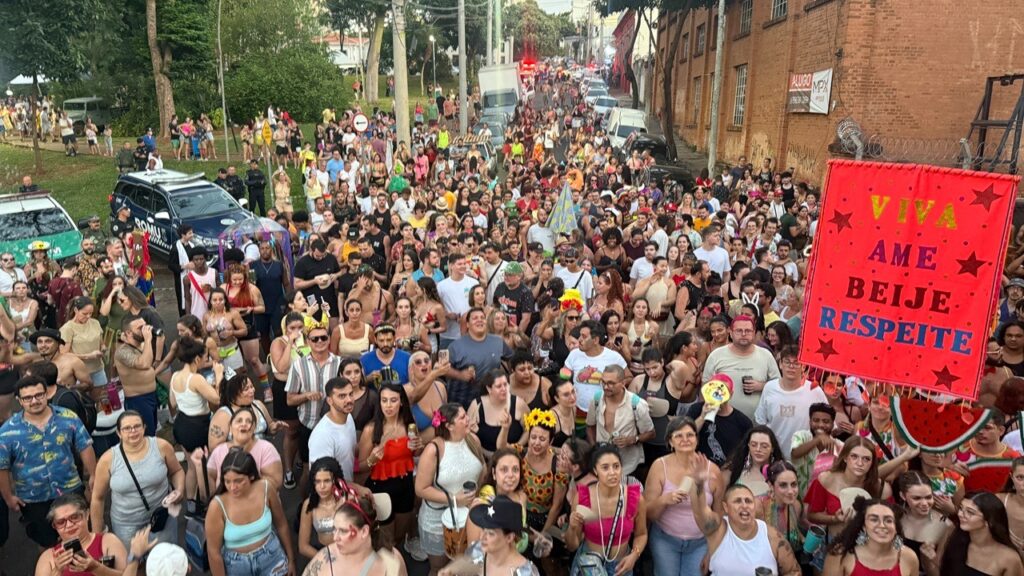 multidão de pessoas