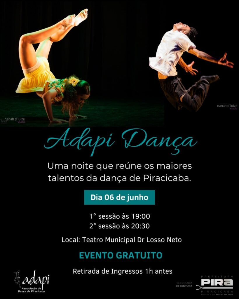 A imagem mostra seis jovens bailarinas em trajes de fada, posadas em um palco escuro. Elas estão vestidas com tutus verdes e brilhantes, com pequenas asas de fada presas nas costas. Cada bailarina está usando uma coroa de ouro na cabeça. Elas estão em diferentes poses, algumas sorrindo para a câmera e outras olhando para o lado. O palco é escuro e brilhante, e as bailarinas são bem iluminadas. O fundo é preto sólido, sem distrações. No canto inferior esquerdo, há um pequeno logotipo que diz "nanah d'luize studio". A imagem é bem composta e captura a beleza e o talento das jovens bailarinas.