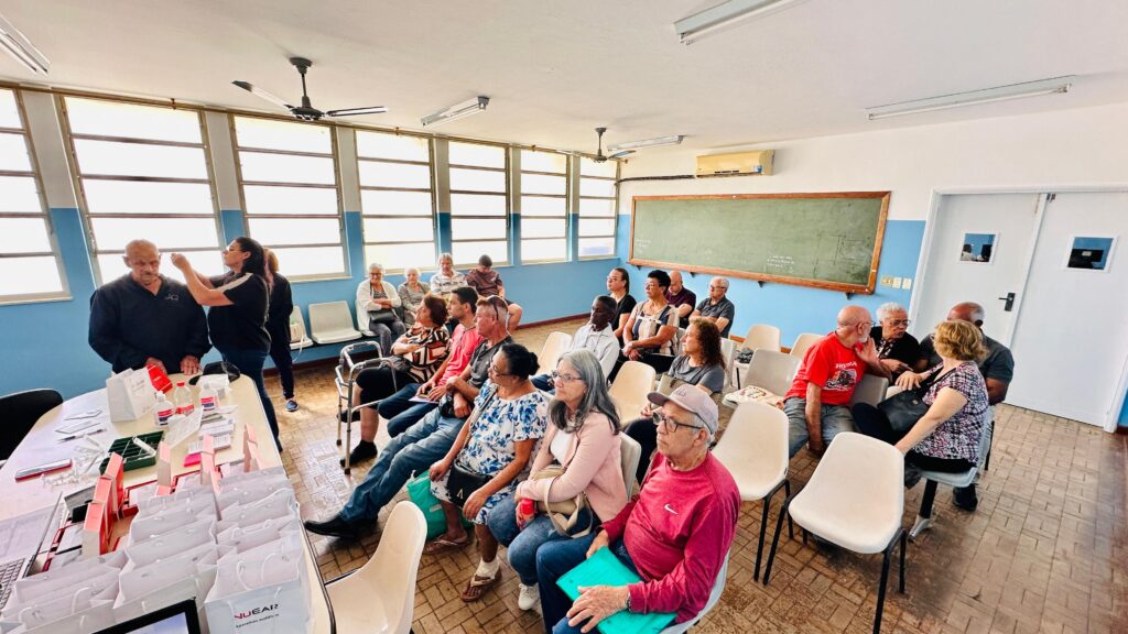 Prefeitura realiza mais uma etapa da entrega de aparelhos auditivos e avança para zerar fila de espera – Portal do Município de Piracicaba