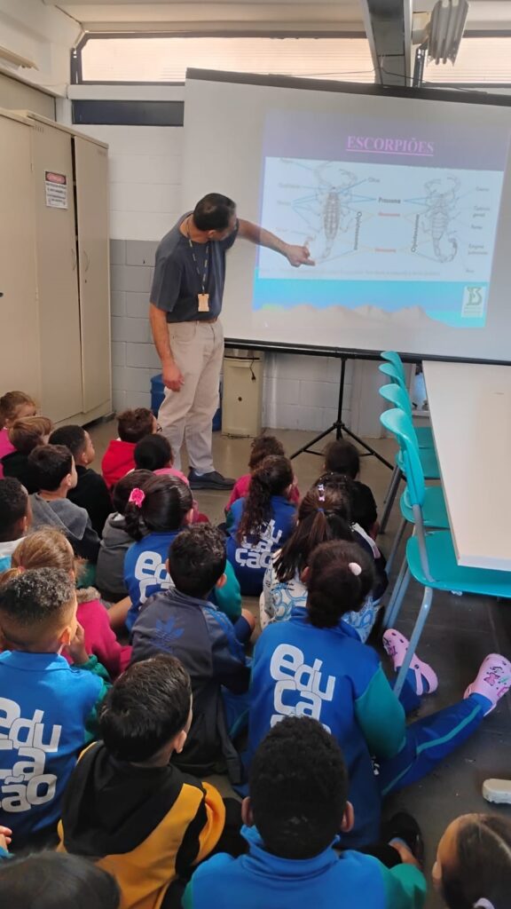 CCZ faz palestra sobre escorpião para crianças – Portal do Município de Piracicaba