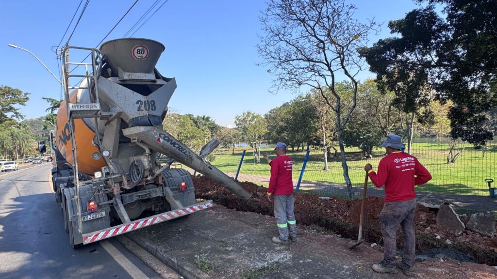 Primeira etapa contempla cerca de 1 km de cercamento_ gradil substitui telas desgastadas pela ação do tempo
