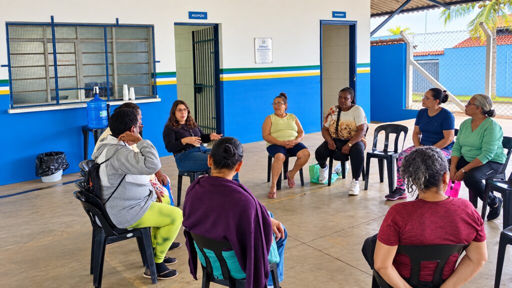 CCZ orienta moradores sobre prevenção de acidentes com escorpiões