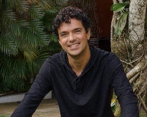 Jorge Vercillo se apresenta no Palco às 0h de sábado para domingo