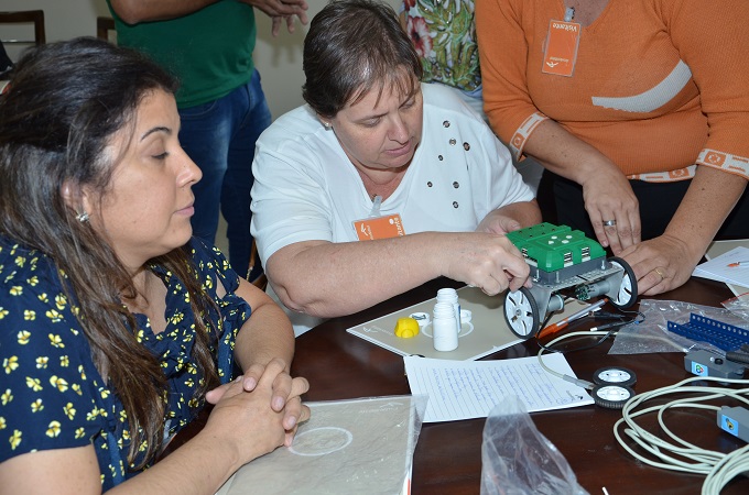 Educadores passaram por capacitação na sede da empresa, em Piracicaba